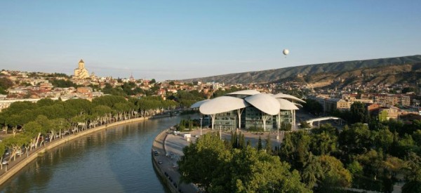 Грузия вводит обязательные разрешения на работу для иностранцев