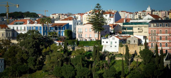 Португалия повысит налог на недвижимость для нерезидентов Португалия повысит налог на недвижимость для нерезидентов