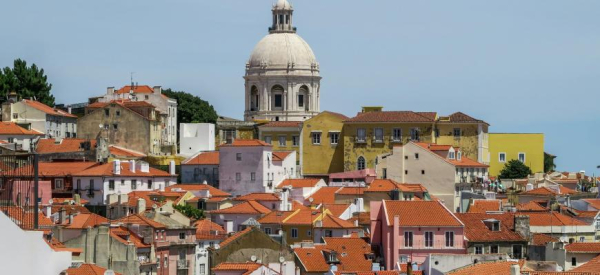 Парламент Португалии одобрил ужесточение иммиграции Парламент Португалии одобрил ужесточение иммиграции