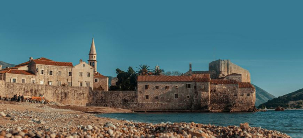 Новый закон парализовал тысячи квартир в Черногории Новый закон парализовал тысячи квартир в Черногории