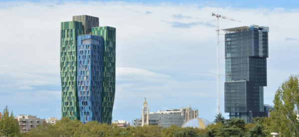 Албанию захватывают небоскрёбы