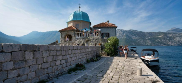 Черногория рискует потерять миллионы – инвесторы требуют пересмотреть новый Закон об иностранцах Черногория рискует потерять миллионы – инвесторы требуют пересмотреть новый Закон об иностранцах