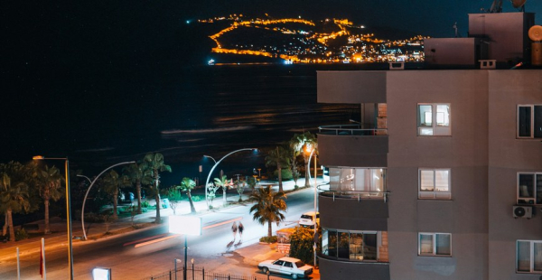 О чем недоговаривают риелторы Турции: лайфхаки по выбору квартиры у моря