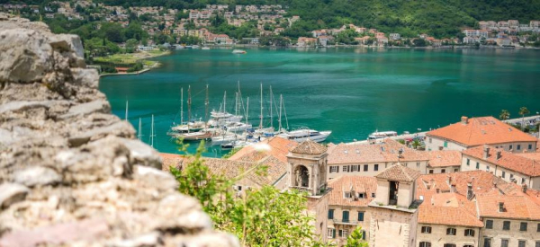 Черногория даёт последний шанс легализовать незаконные постройки Черногория даёт последний шанс легализовать незаконные постройки